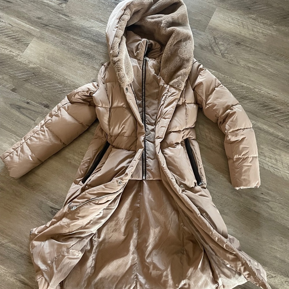 Cole Haan Women's Quilted Down Feather With Inner Bib Coat Cashew XS